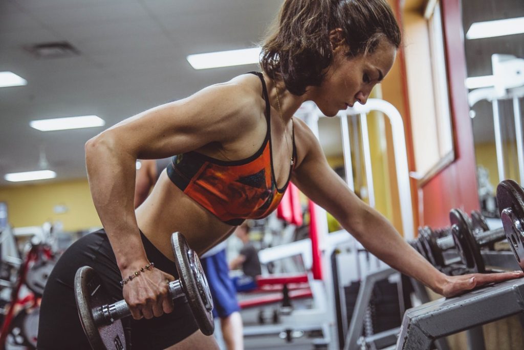 10 Things You Must Avoid Doing At The Gym And What To Do Instead Healthyvox